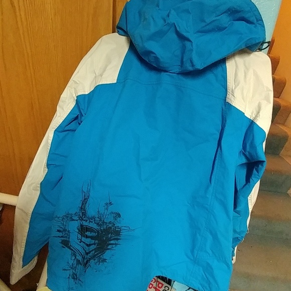 Oakley snowboarding jacket - Picture 6 of 8